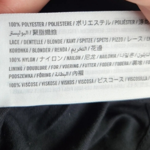 Abercrombie & Fitch Black Red Plaid Lace Cami 🥀 - Picture 11 of 12